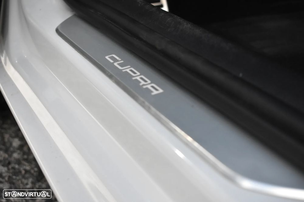 Cupra Leon 1.4 e-Hybrid VZ DSG - 29