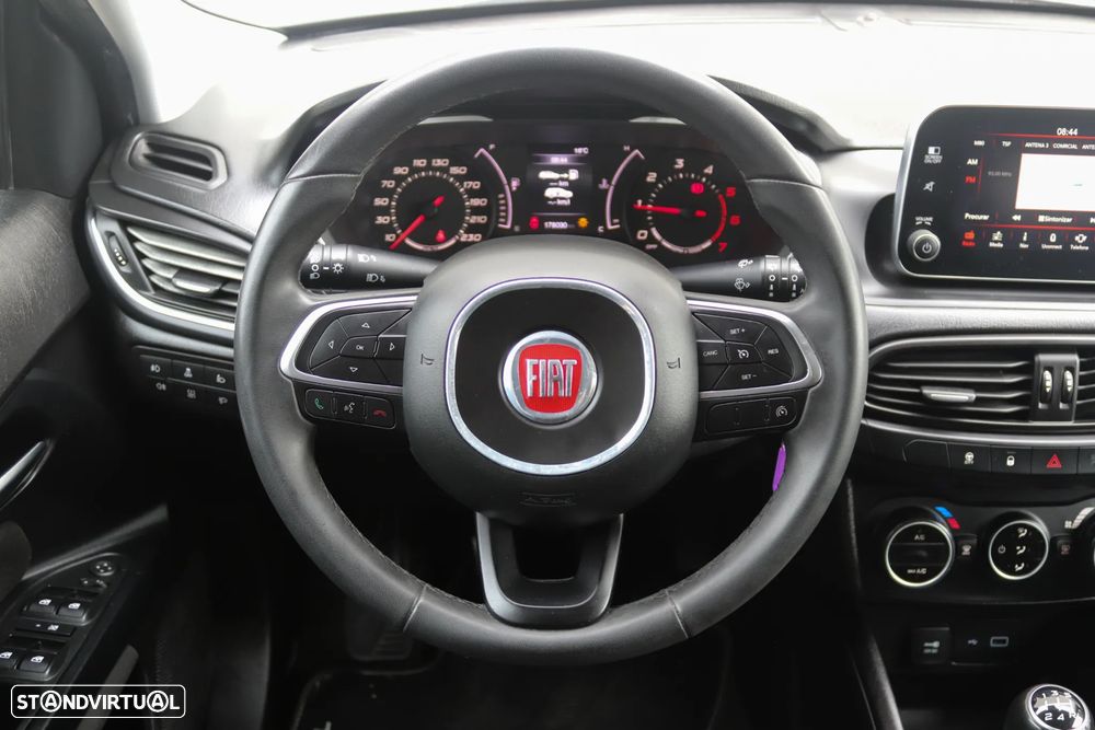 Fiat Tipo Station Wagon 1.3 M-Jet Lounge Tech - 9