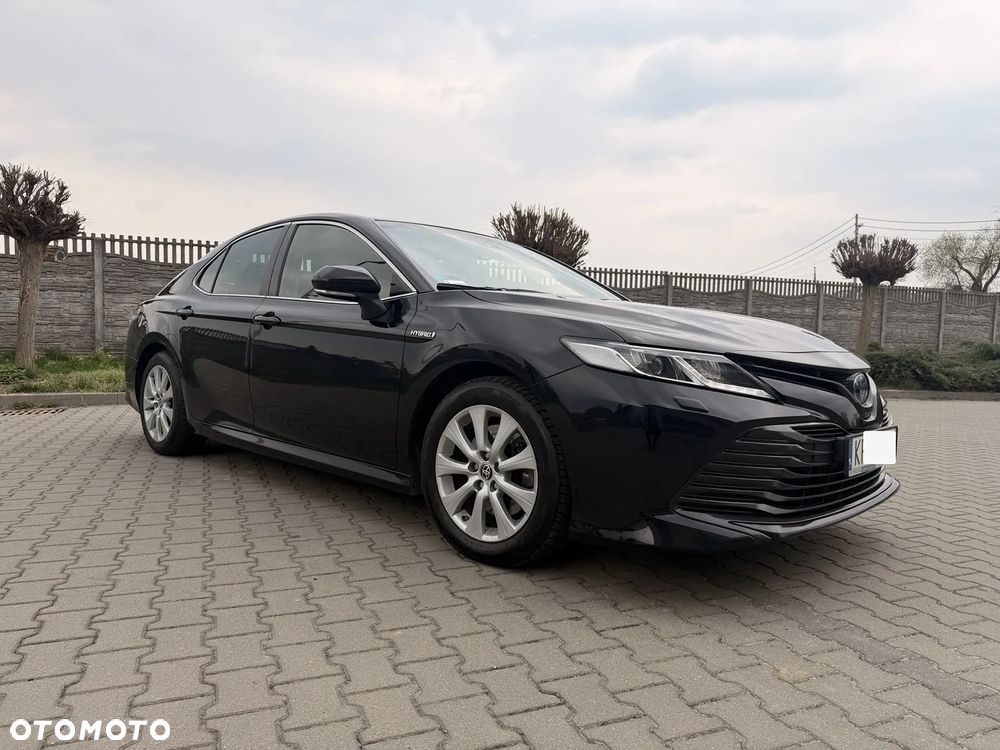 Toyota Camry 2.5 Hybrid Executive CVT - 2