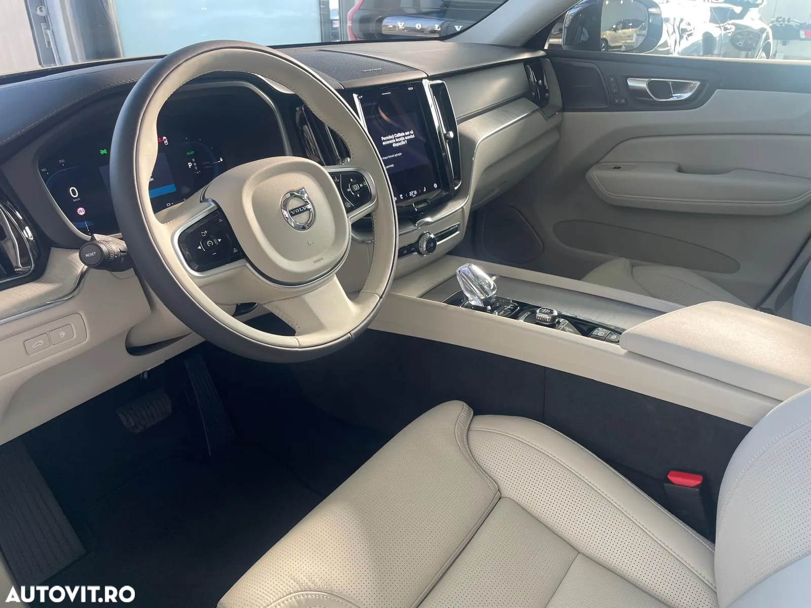 Volvo XC 60 Recharge T8 AWD AT Ultimate Dark - 13
