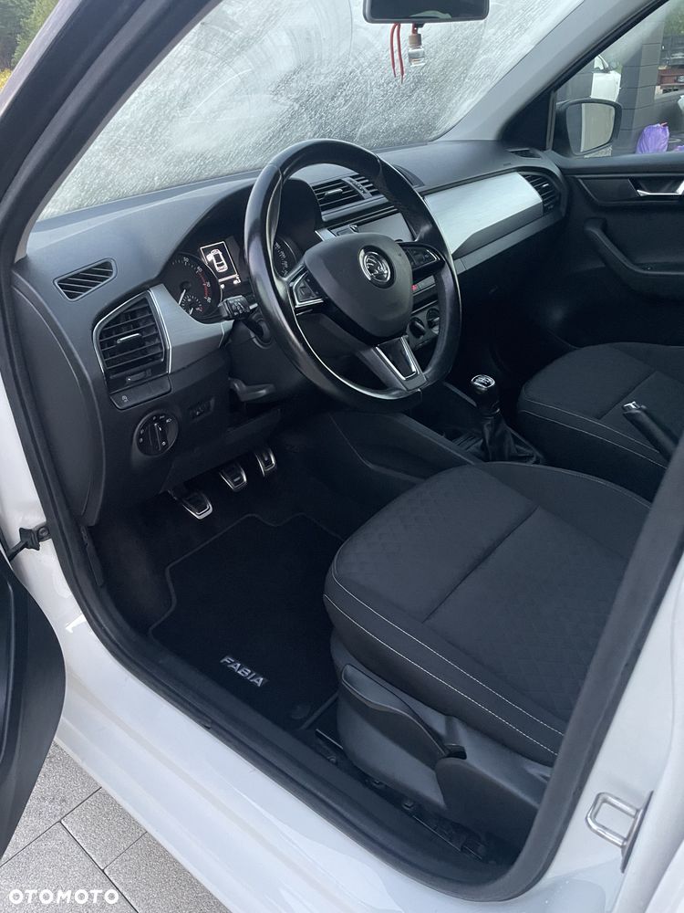Skoda Fabia - 5