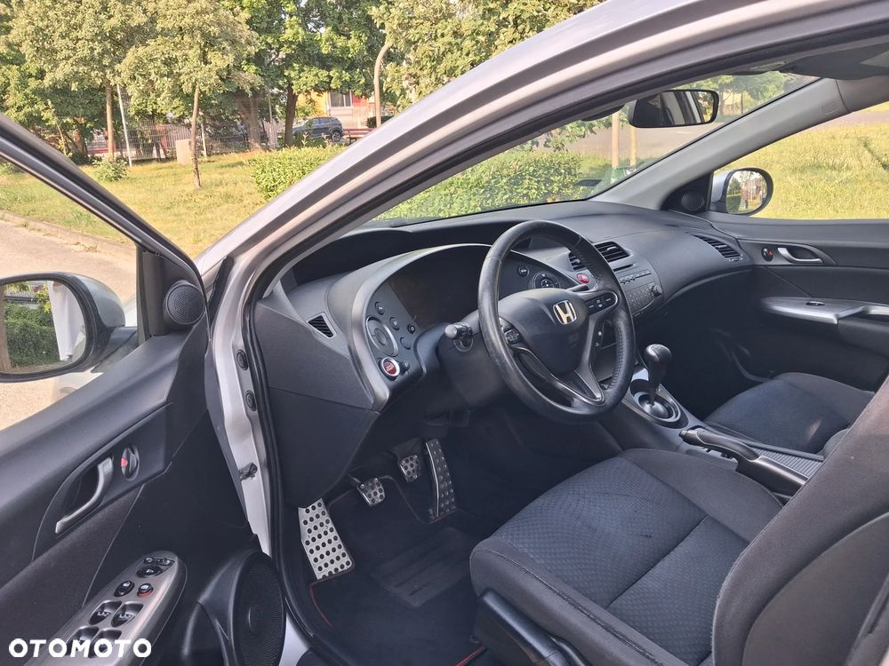 Honda Civic 1.4 Sport - 8