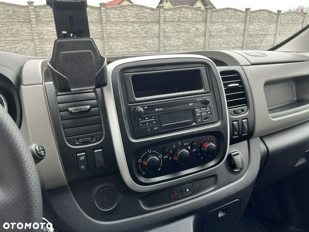 Renault Trafic - 23
