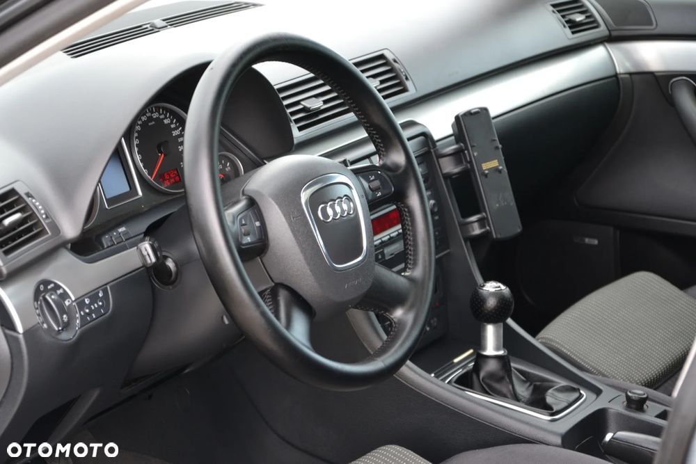 Audi A4 Avant - 2