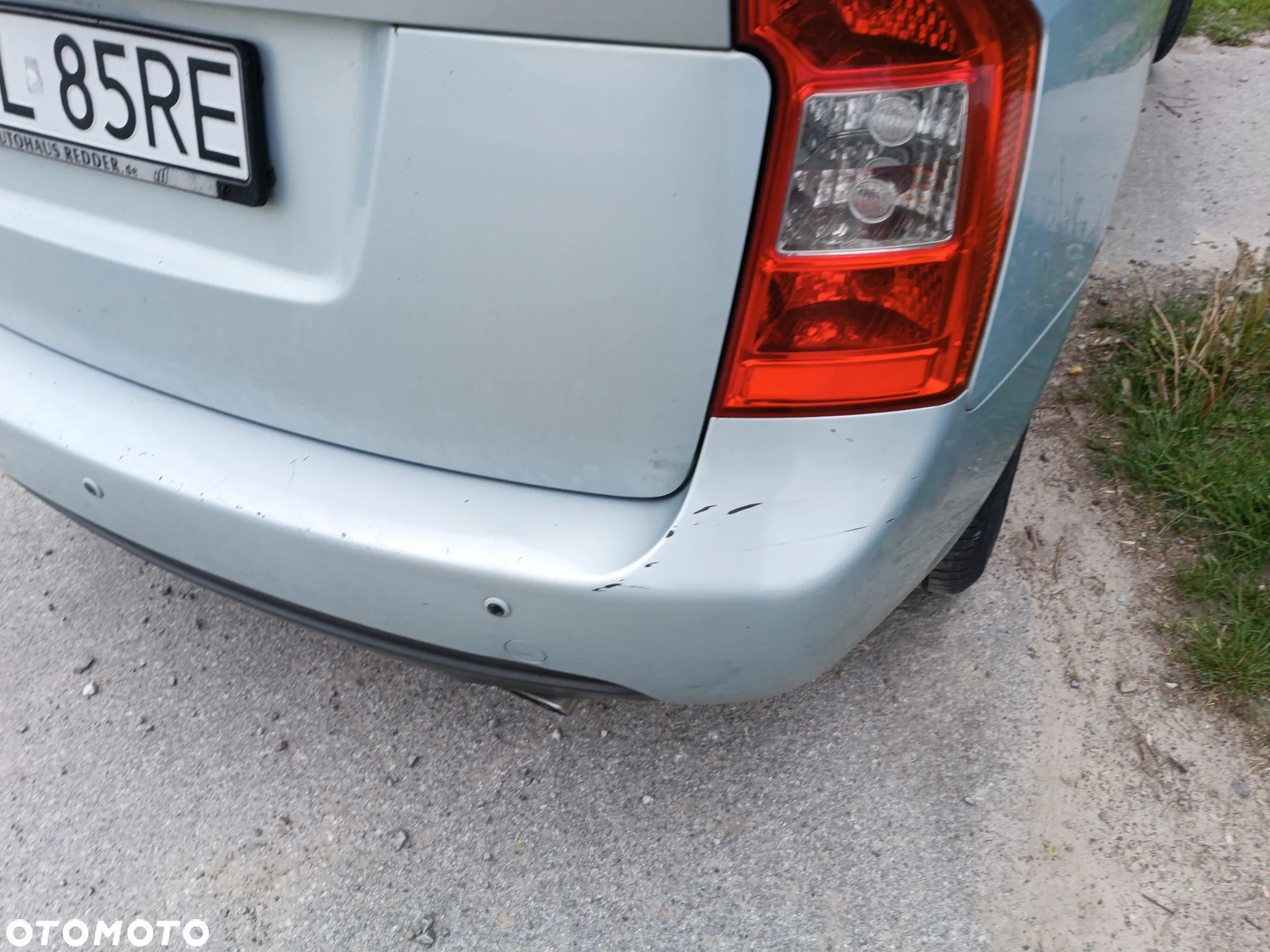 Kia Carens - 15