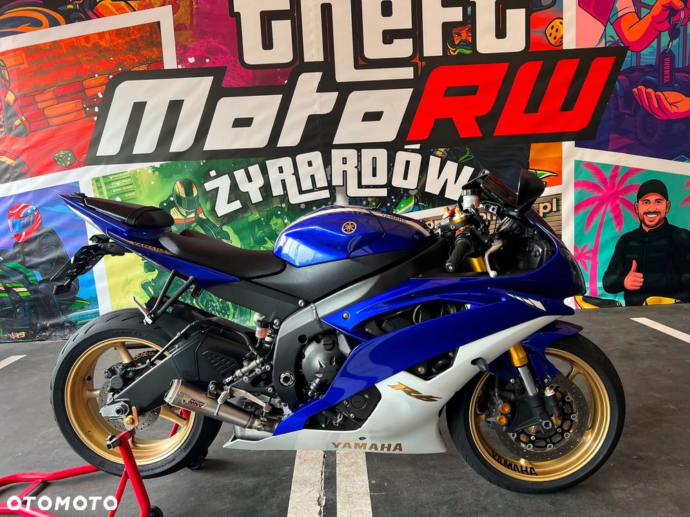 Yamaha R6 - 4
