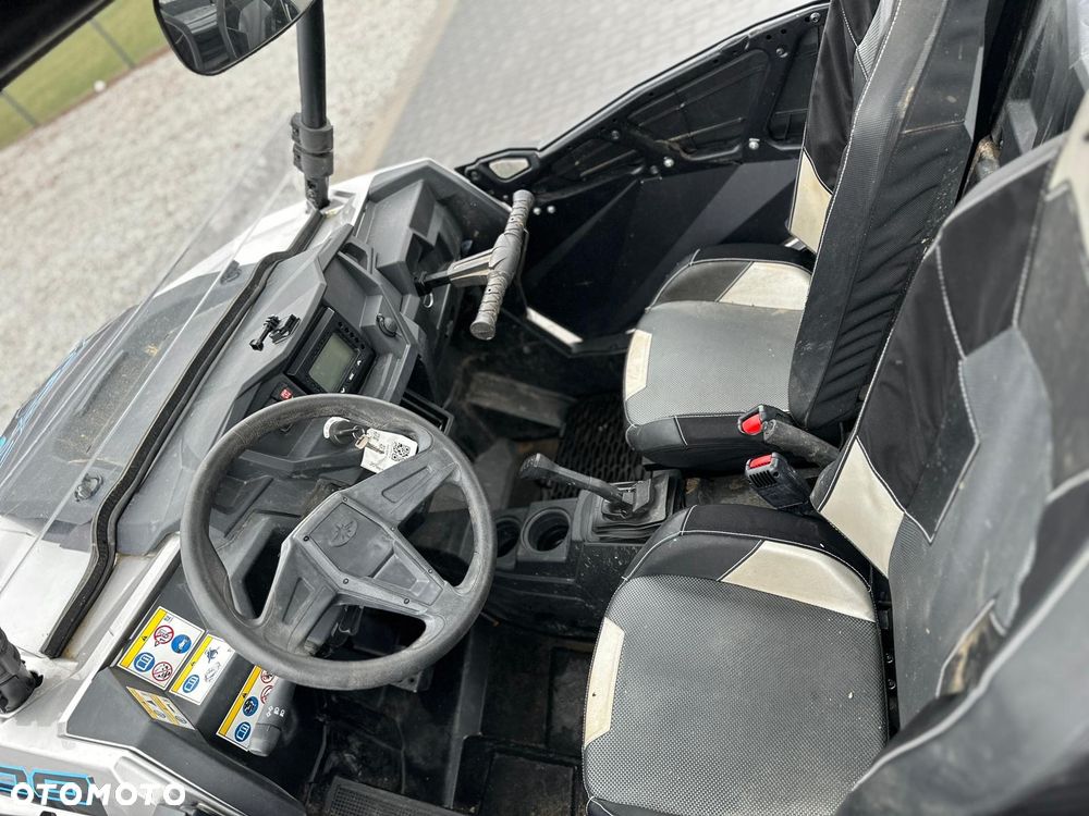 Polaris RZR - 9