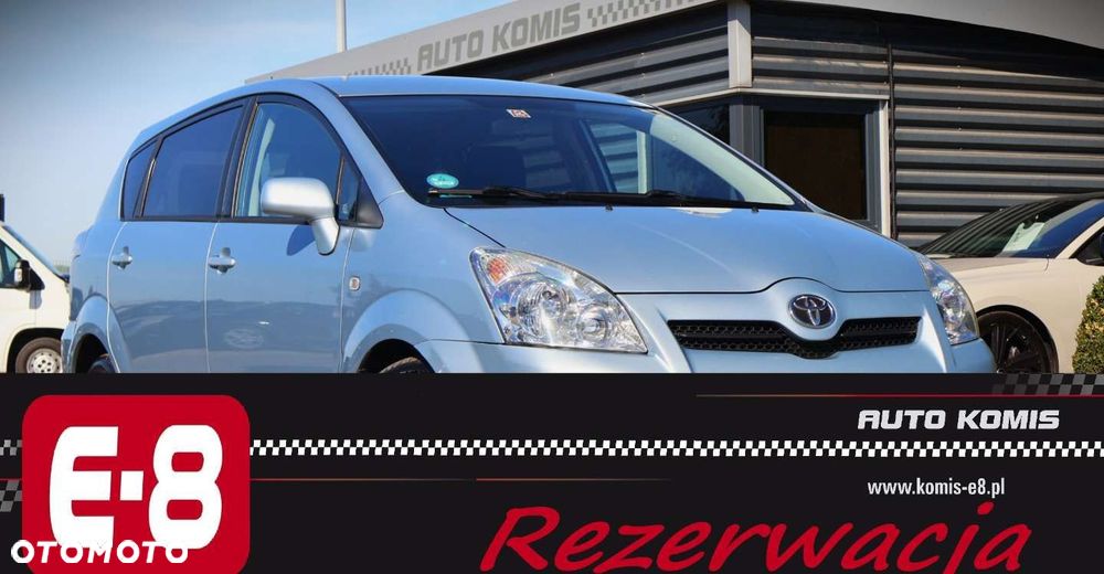 Toyota Corolla Verso - 2