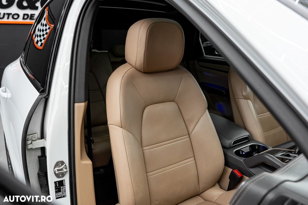 Porsche Cayenne E-Hybrid Tiptronic S - 14