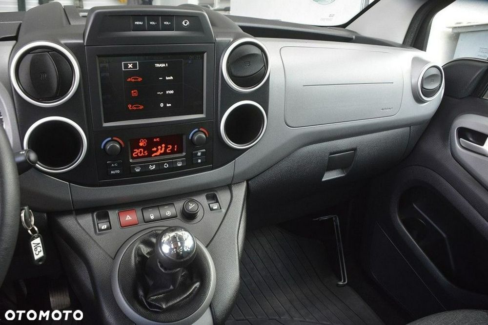 Citroën Berlingo M PureTech 110 FEEL - 18