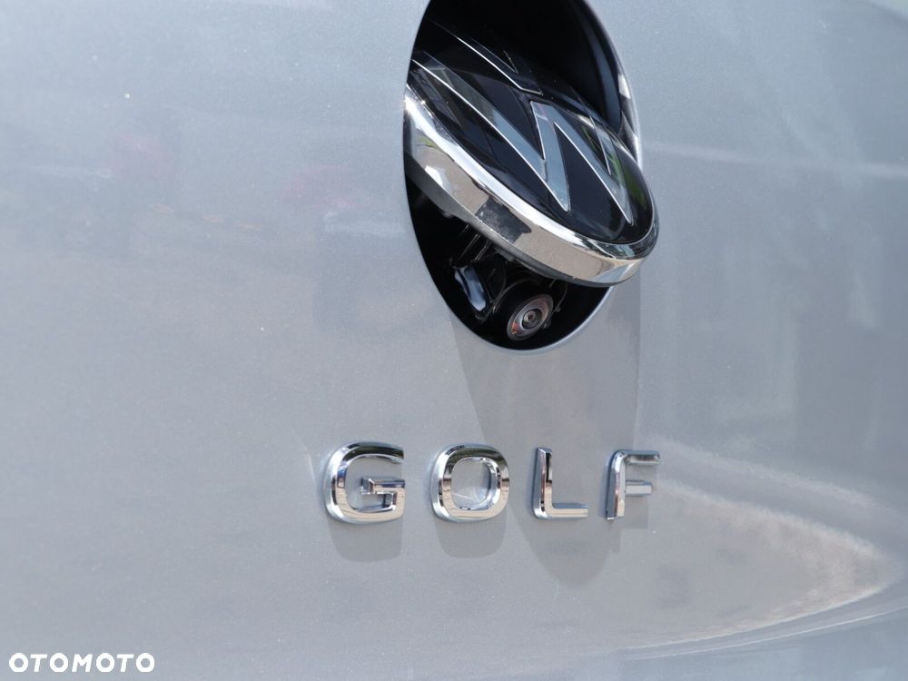 Volkswagen Golf - 11
