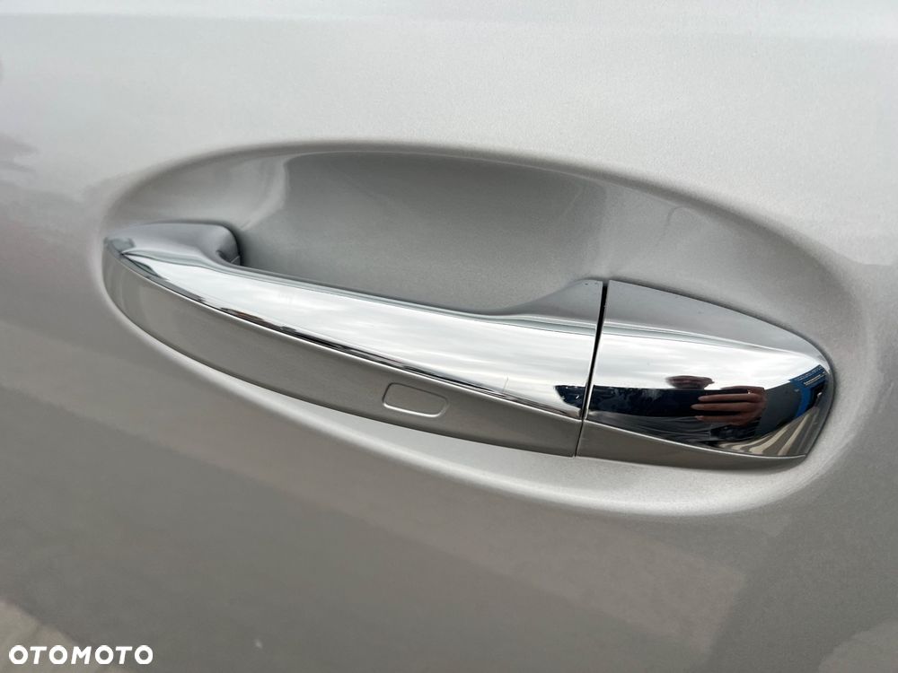 Mercedes-Benz GLB 250 4-Matic 8G-DCT - 22