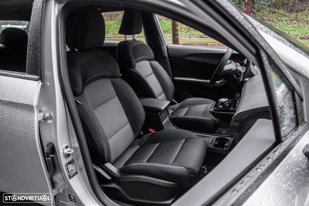 MG MG4 4 Standard - 26