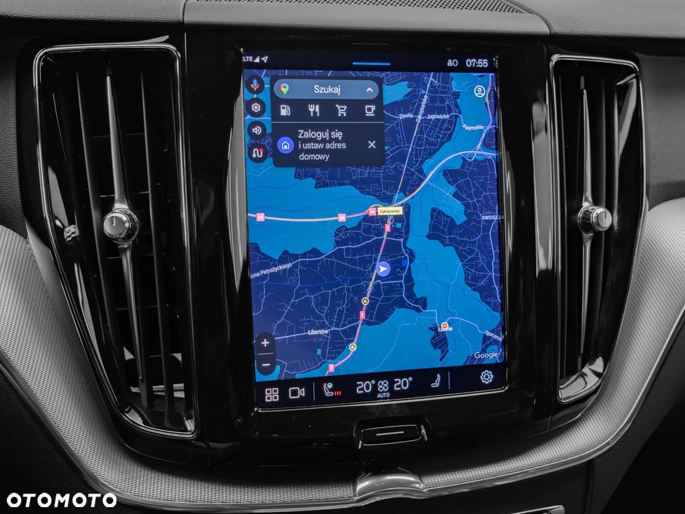 Volvo XC 60 B4 D AWD Plus Dark - 25