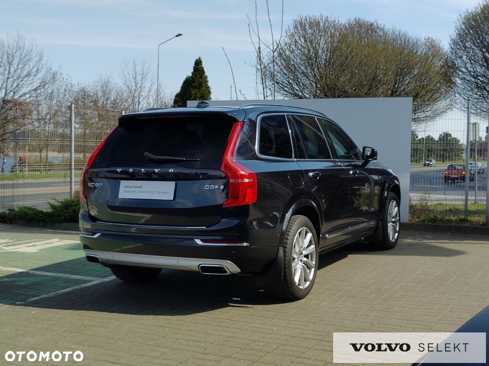 Volvo XC 90 - 7