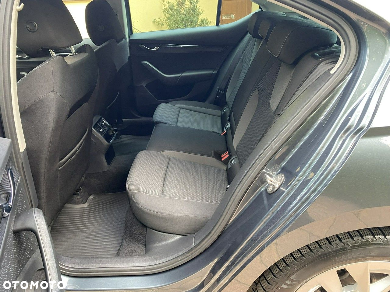 Skoda Octavia 2.0 TDI Ambition DSG - 30