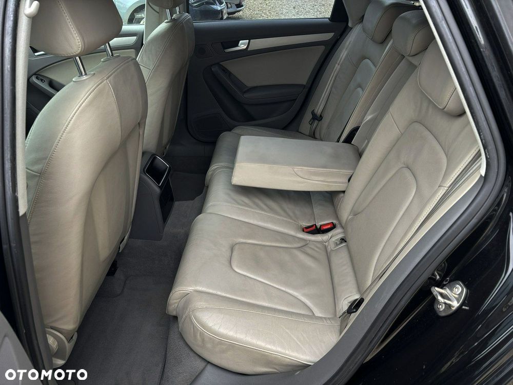 Audi A4 Avant 2.0 TDI DPF Ambiente - 20