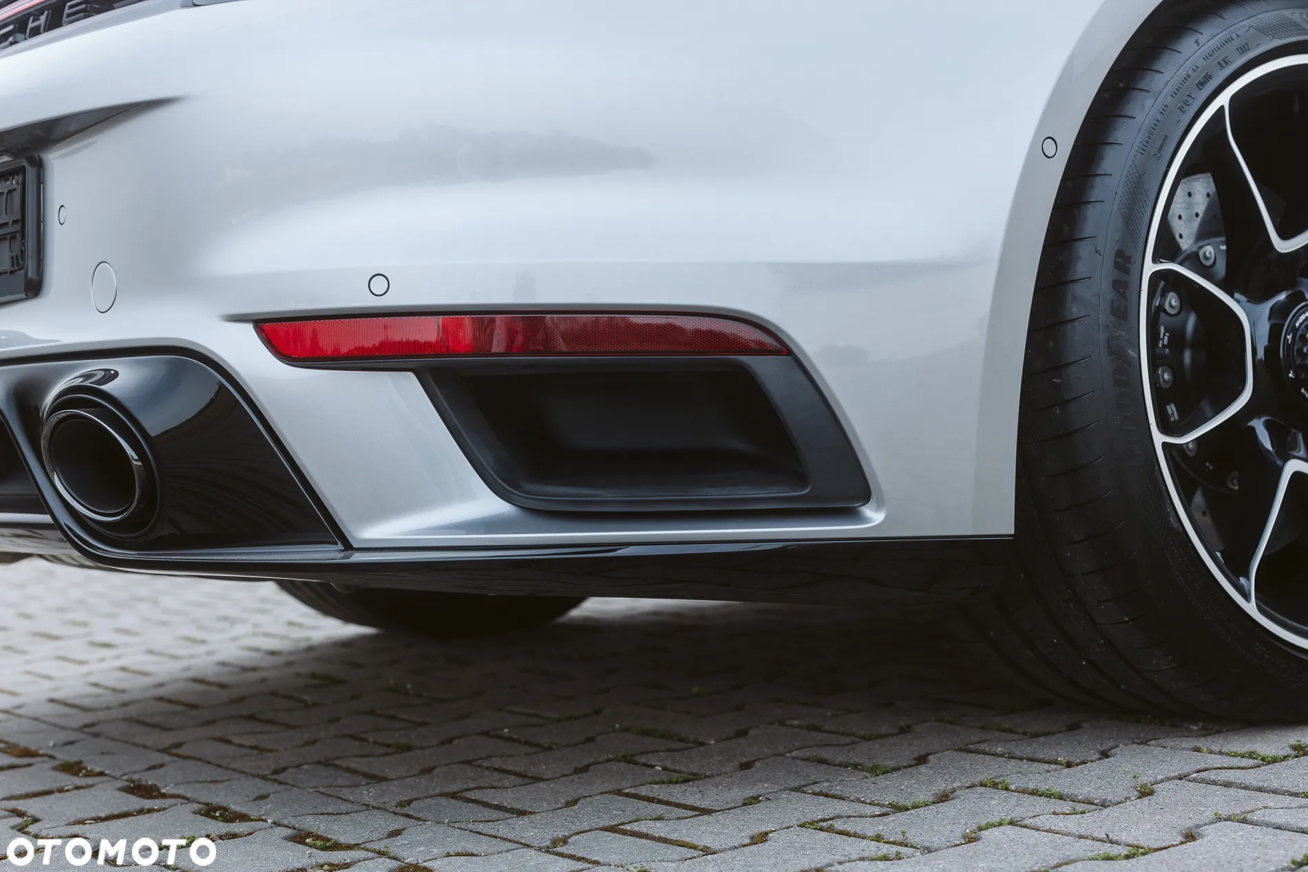 Porsche 911 Turbo S - 15
