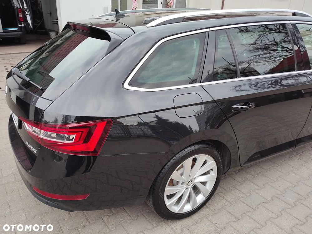 Skoda Superb 2.0 TDI Style - 24
