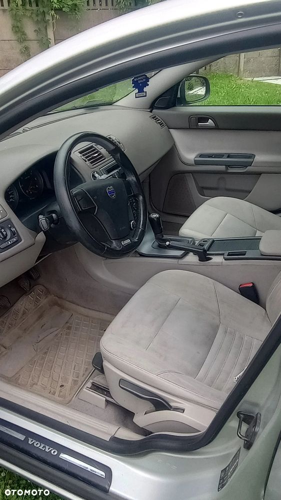 Volvo S40 D3 Kinetic - 9