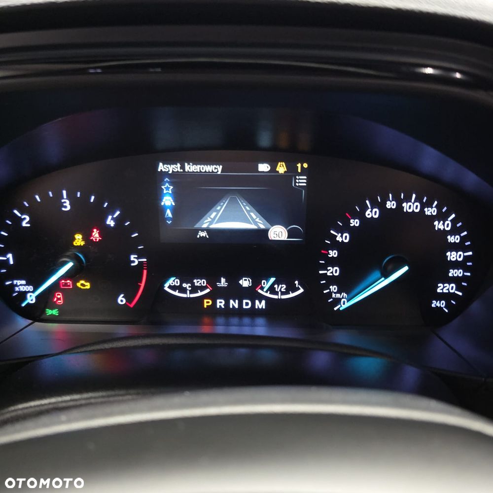 Ford Focus 1.5 EcoBlue STart-Stopp-System ST-LINE X - 19