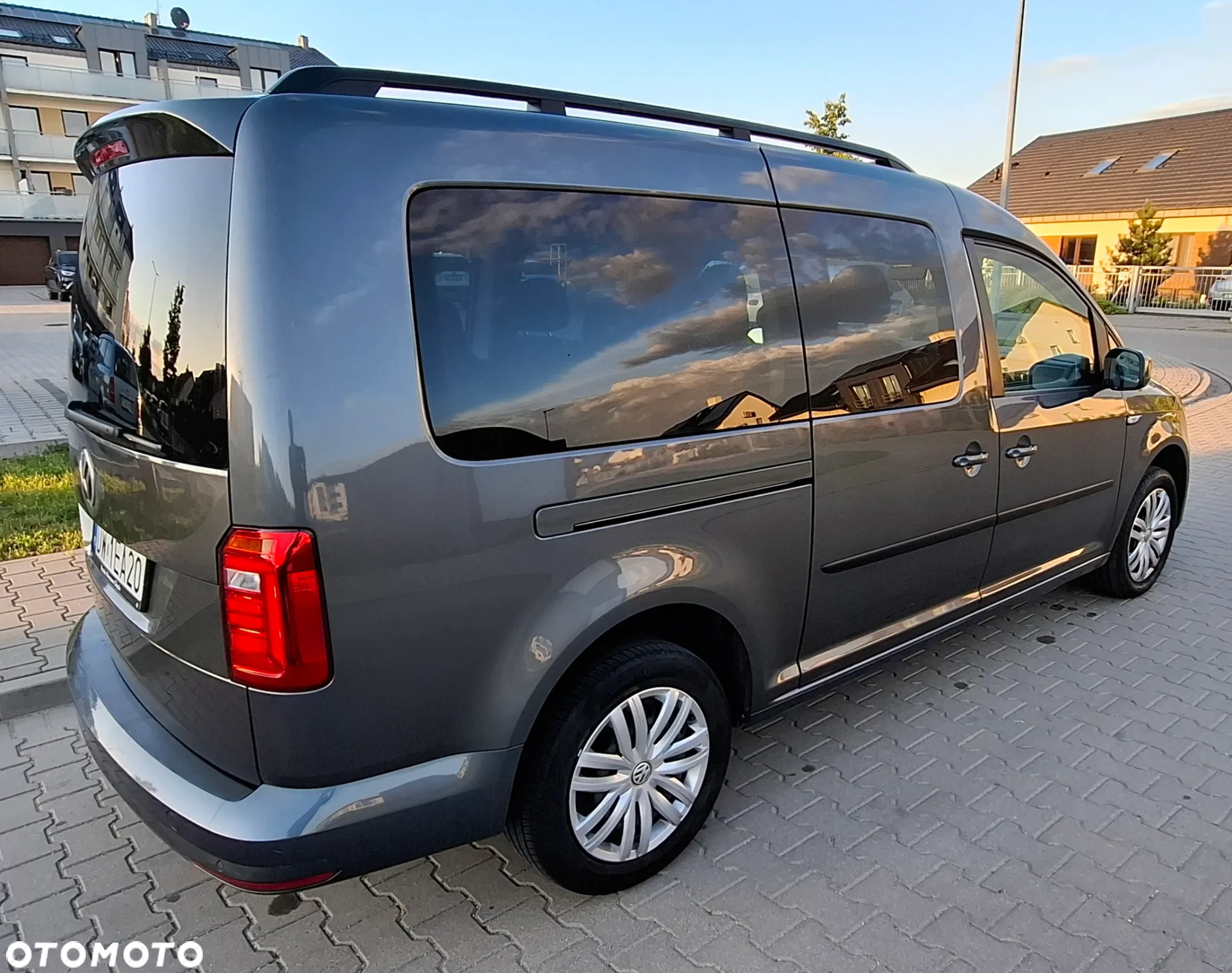 Volkswagen Caddy Maxi 1.4 TSI Trendline DSG - 7