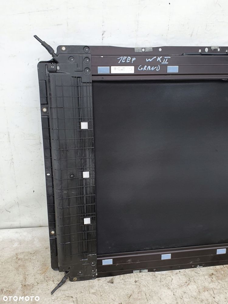 szyberdach panorama Jeep Grand Cherokee wk2 - 13