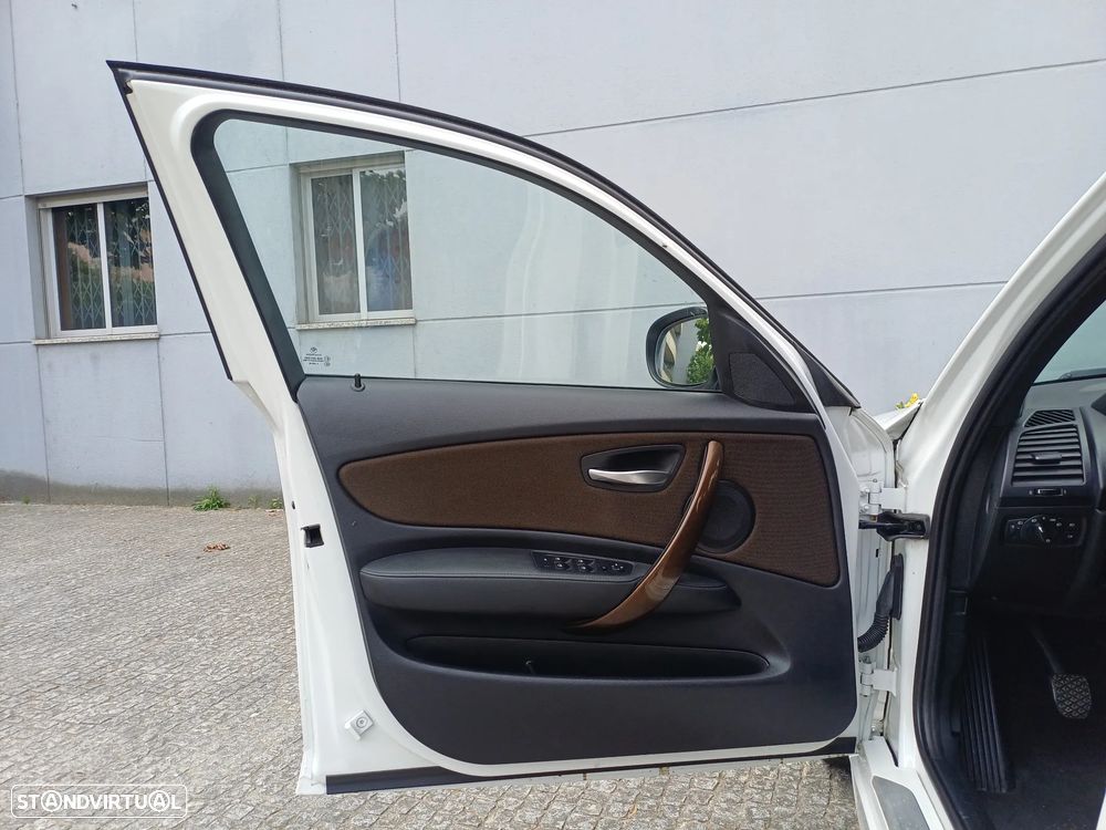 BMW 118 i Exclusive - 18