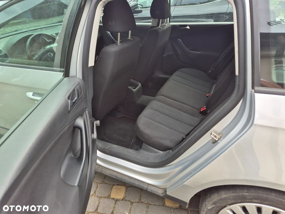 Volkswagen Passat 2.0 TDI DPF Trendline - 10