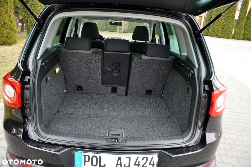 Volkswagen Tiguan - 38