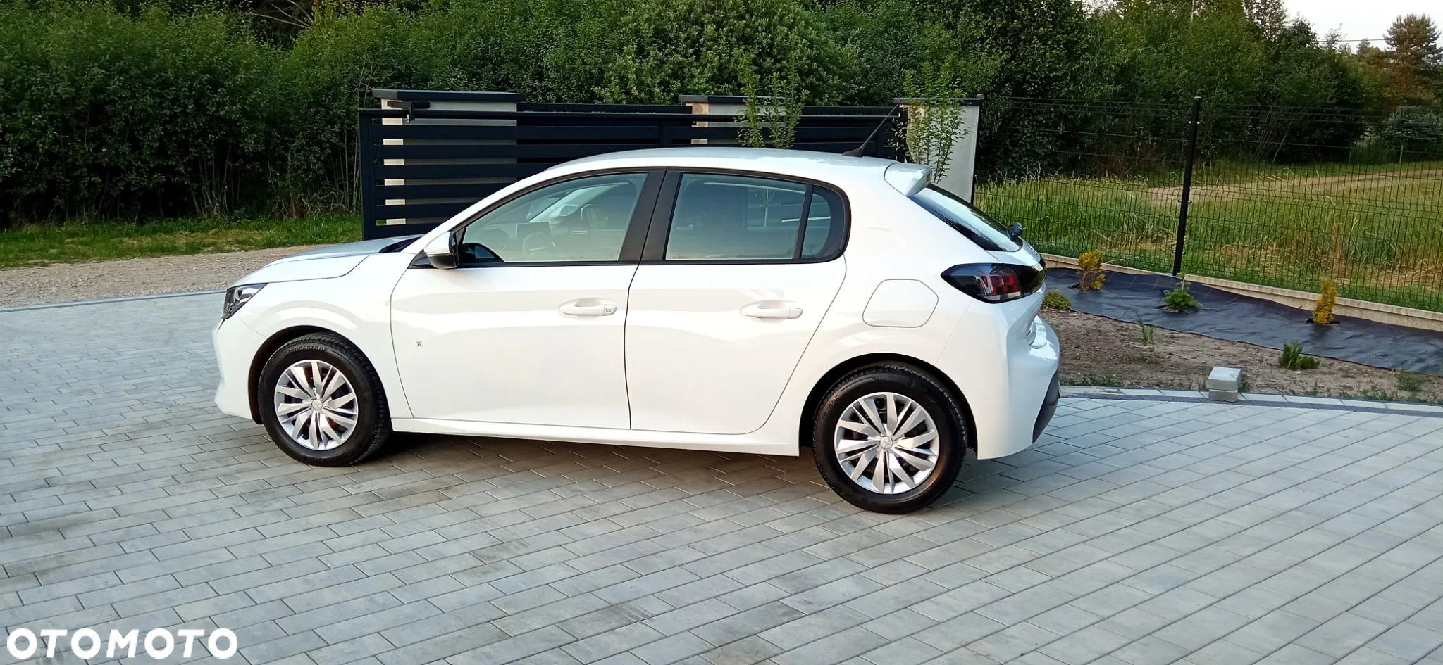 Peugeot 208 1.2 PureTech Active S&S - 12