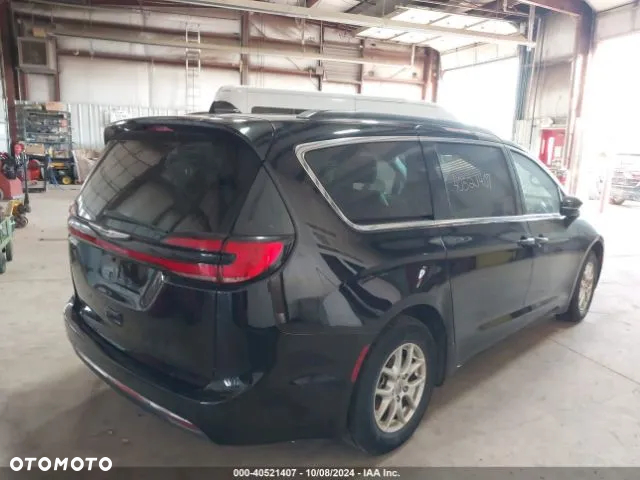 Chrysler Pacifica - 27