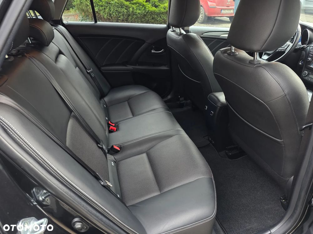 Toyota Avensis 1.8 Prestige - 23