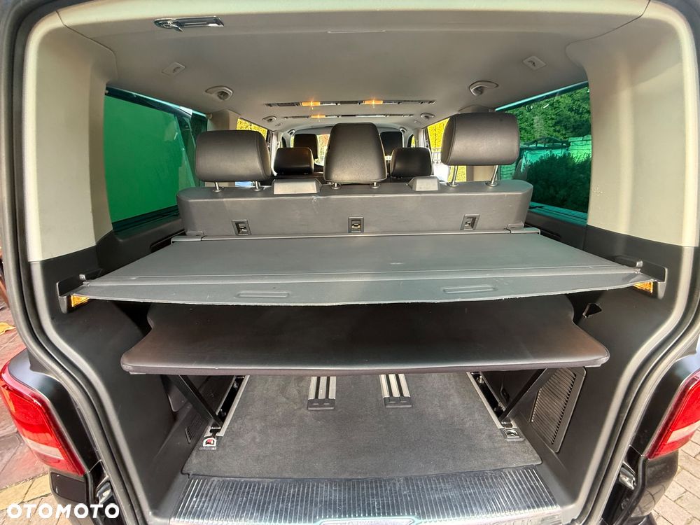 Volkswagen Multivan - 28
