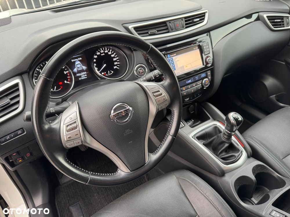 Nissan Qashqai 1.6 dCi TEKNA+ - 17