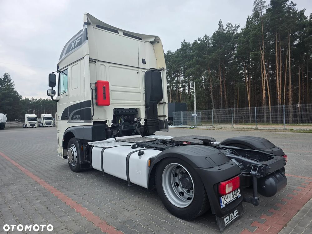 DAF XF 460 Super Space Cab Low Deck Mega/Standard siodło podnoszone - 3