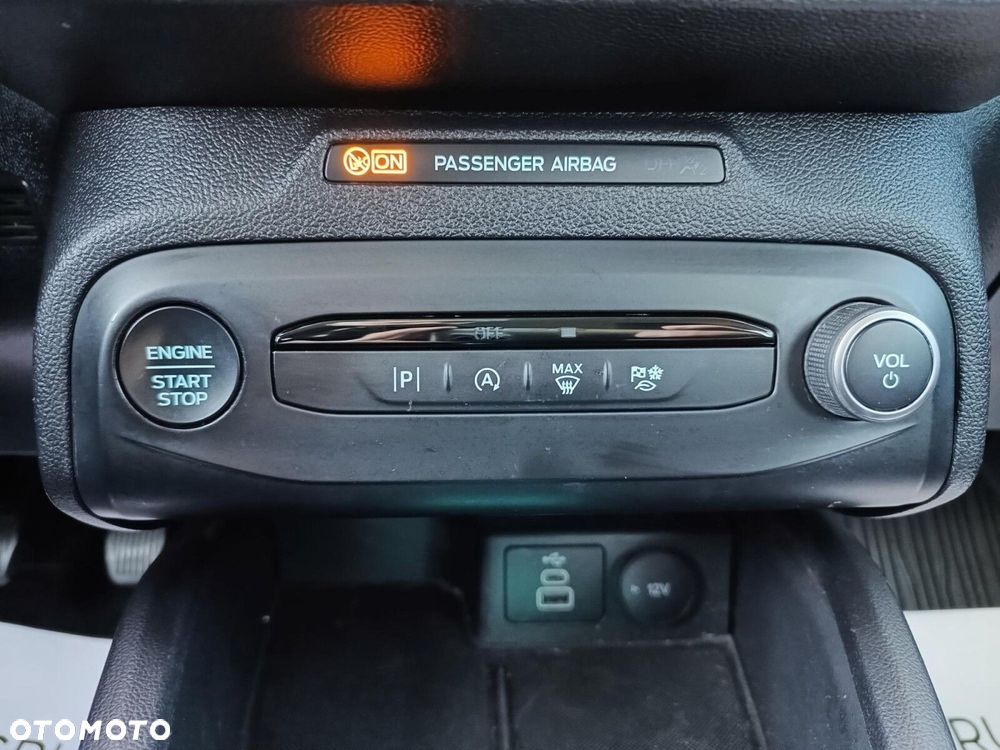 Ford Focus 1.0 EcoBoost Titanium - 27