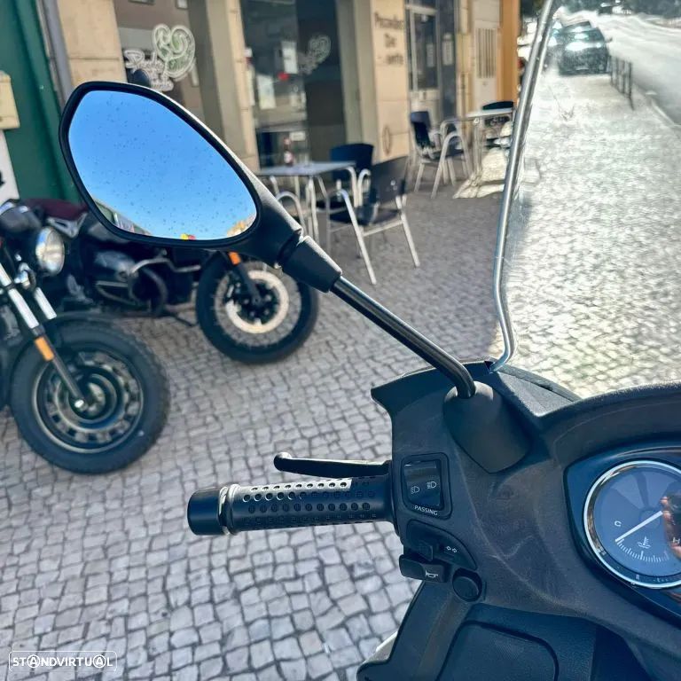 Piaggio XEvo X7 - 17