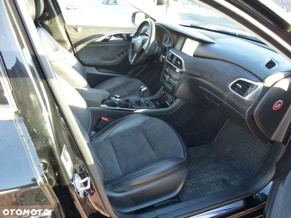 Infiniti Q30 1.5d Premium - 11