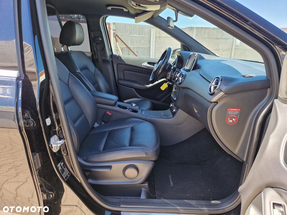 Mercedes-Benz Klasa B 200 d 7G-DCT Edition - 22