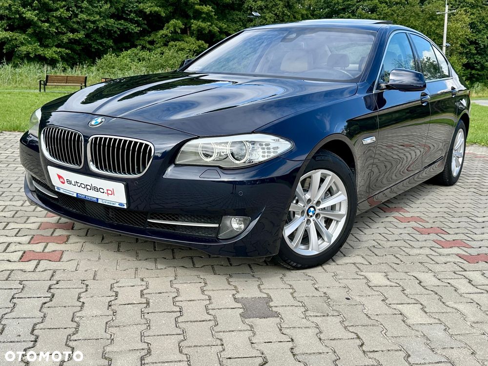 BMW Seria 5 530d xDrive Sport-Aut - 2