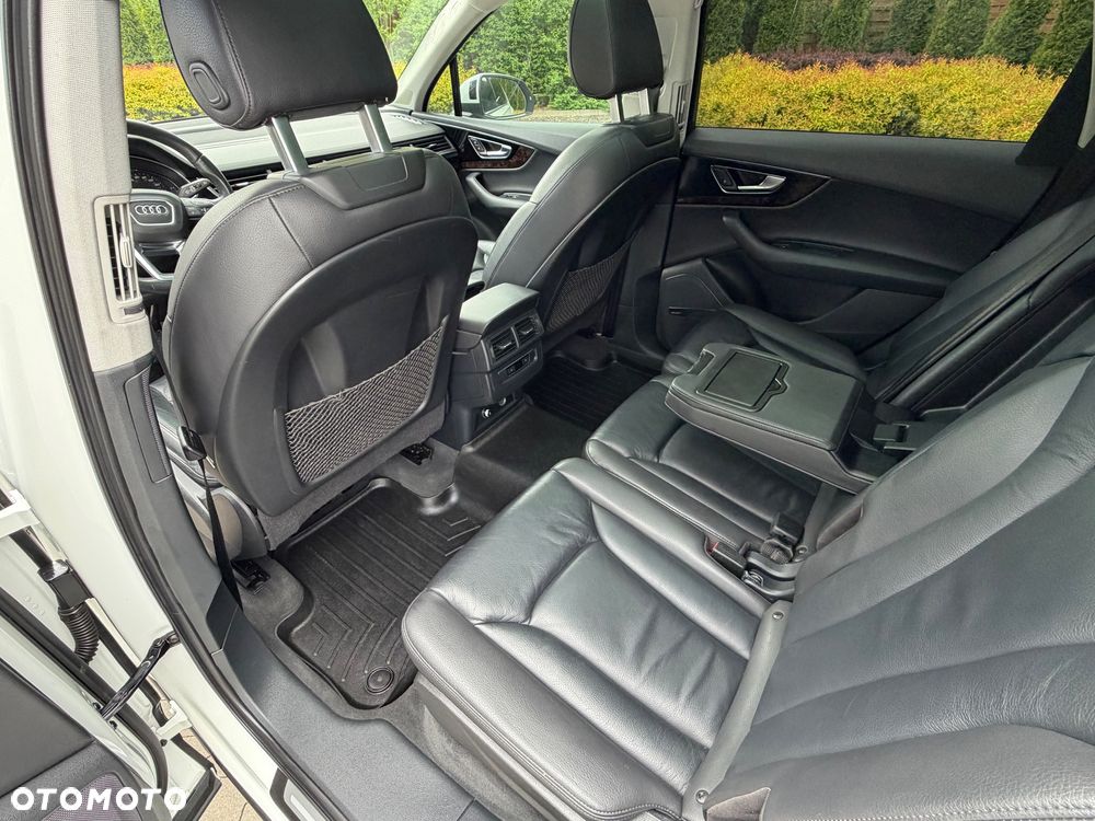 Audi Q7 3.0 TFSI Quattro Tiptronic - 14