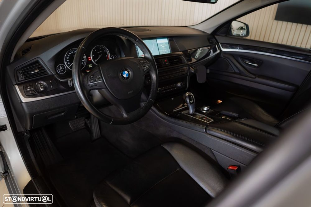 BMW 520 d Line Luxury Auto - 3