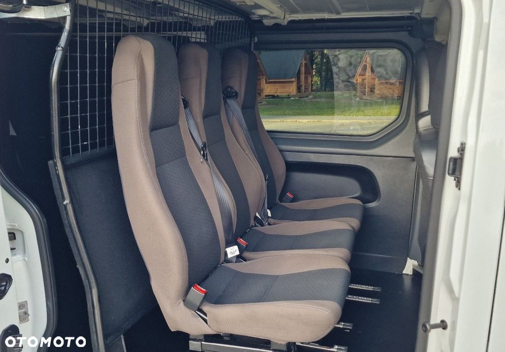 Renault Trafic - 23