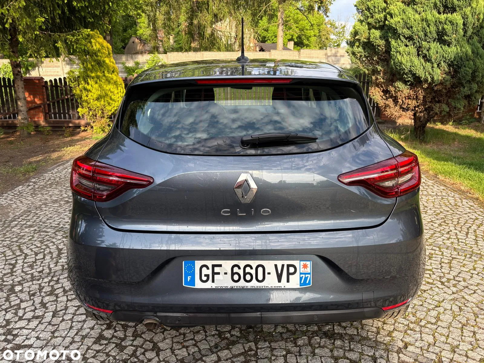 Renault Clio 1.0 TCe Evolution - 4