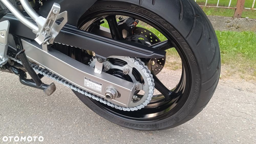 Yamaha FZ - 17