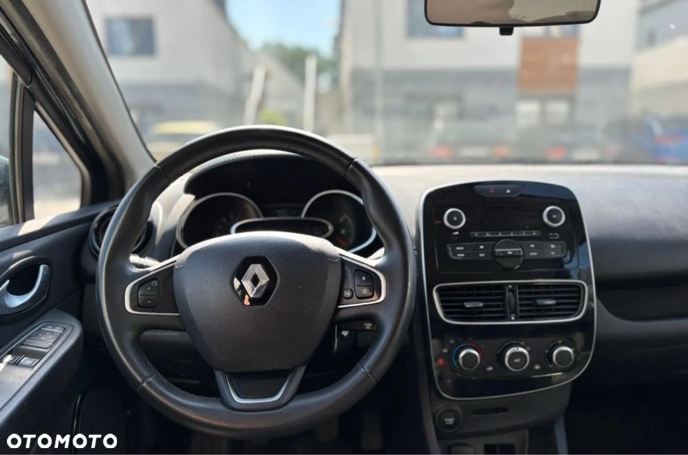 Renault Clio - 6