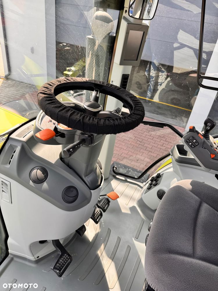 Claas ARION 650 CiS+ - 12