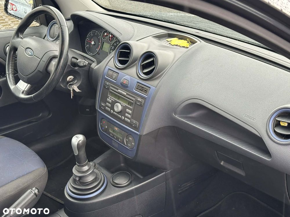 Ford Fiesta - 4
