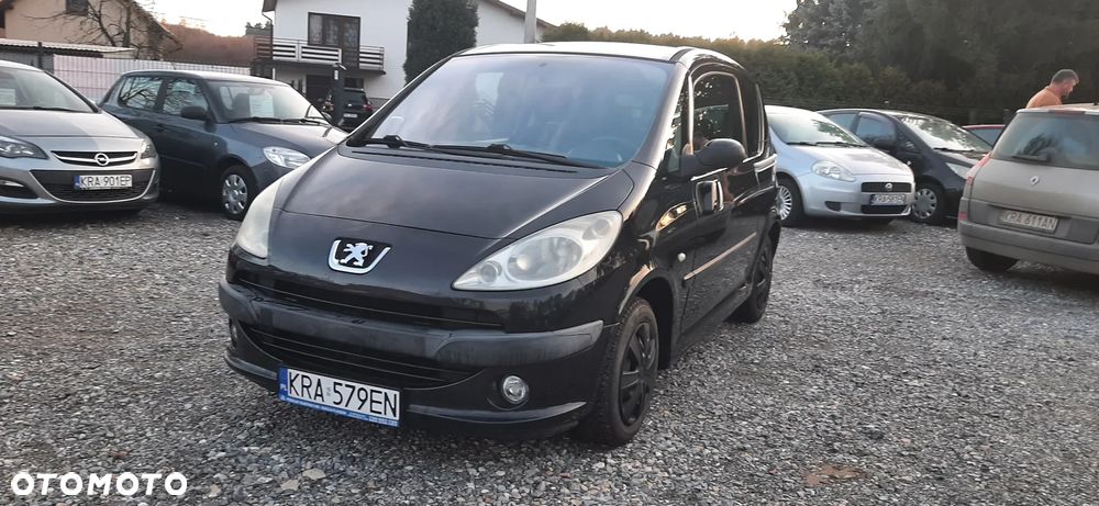 Peugeot 1007 - 1